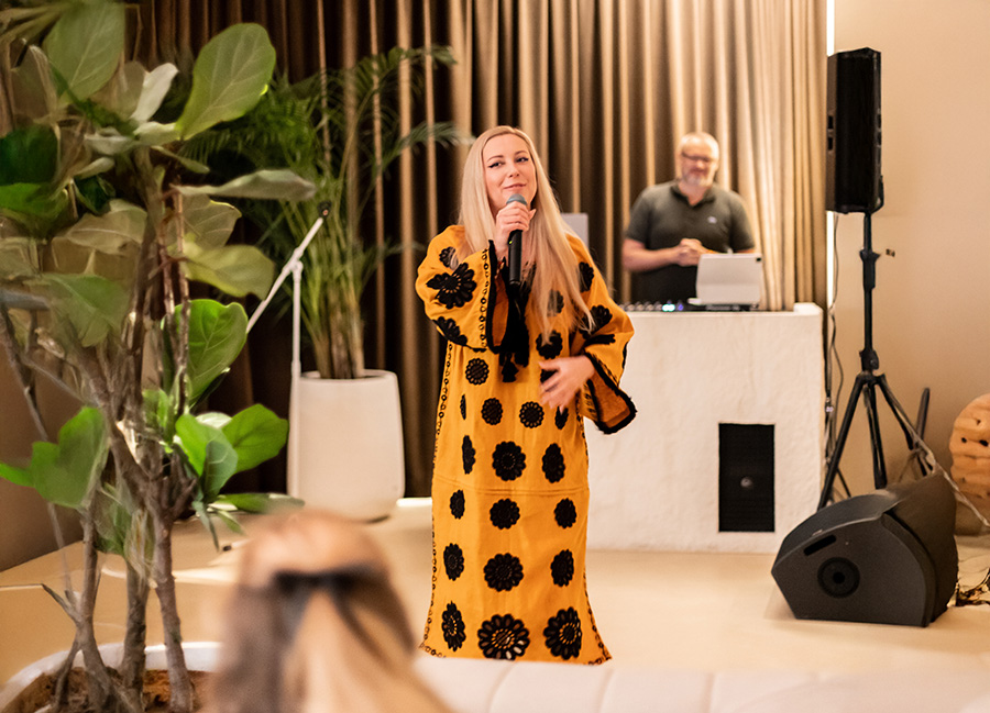Why Choose a European Restaurant with Live Music in Dubai?